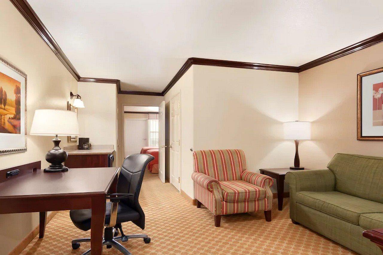 Country & By Radisson, Beach, Tx