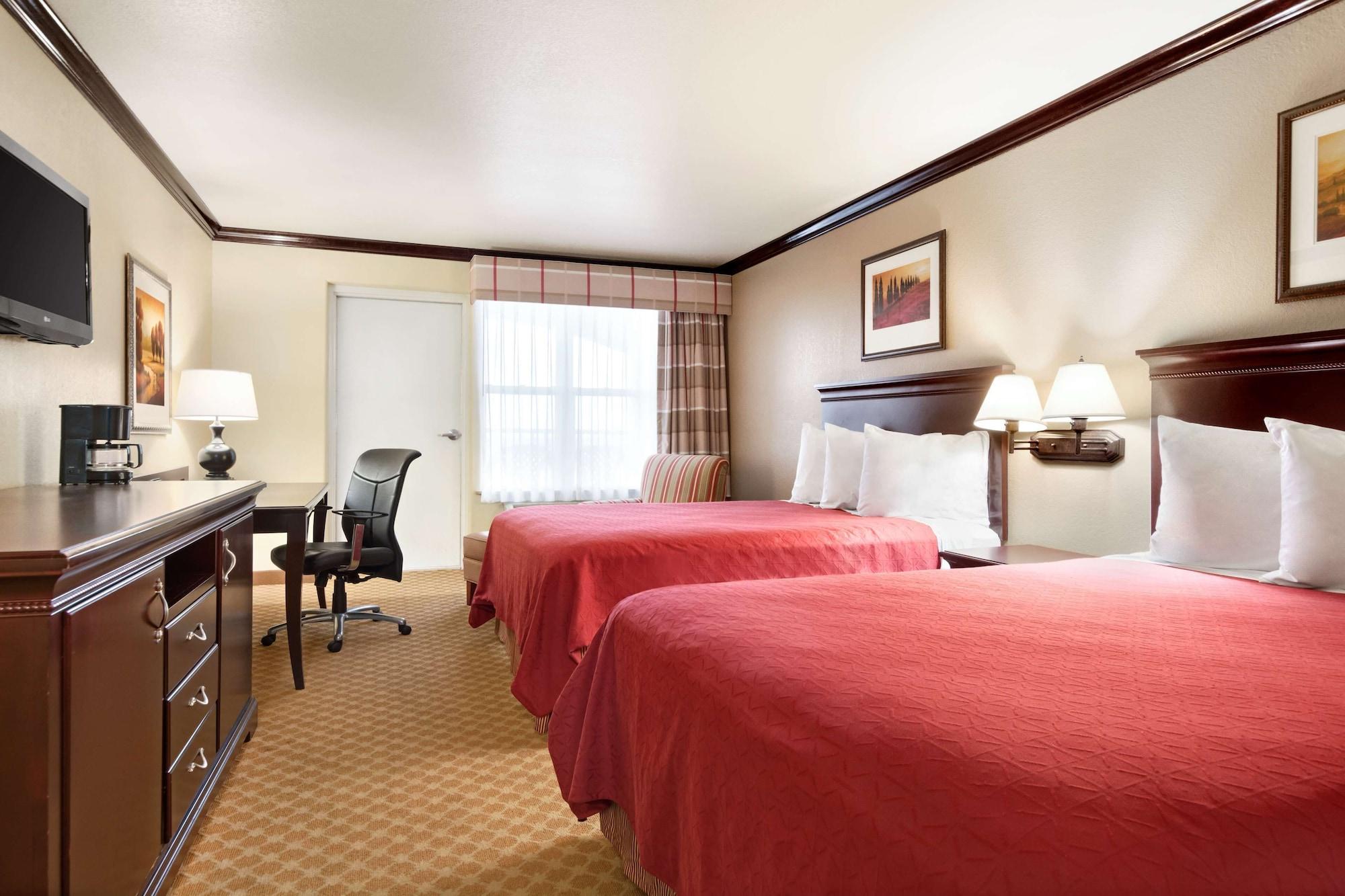 Country & By Radisson, Beach, Tx 3*